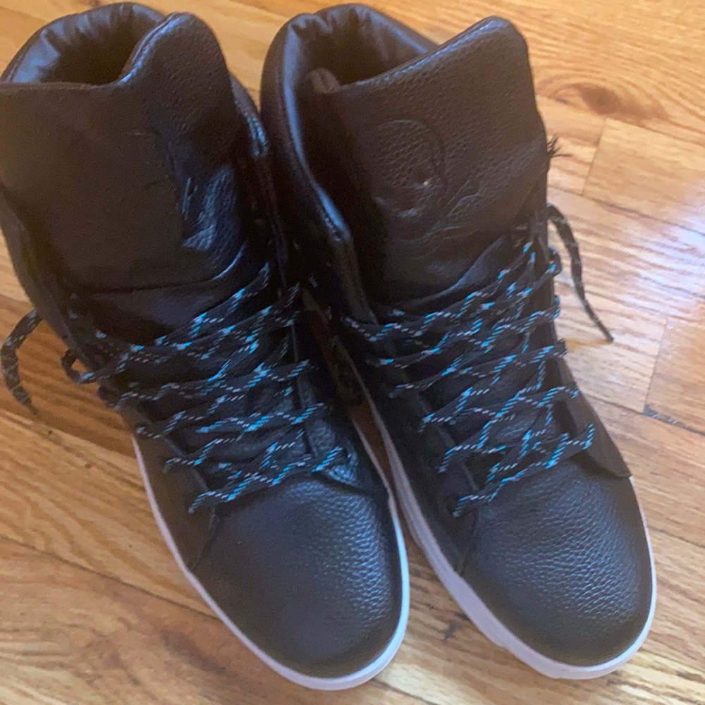 Skull black & white high top sneakers